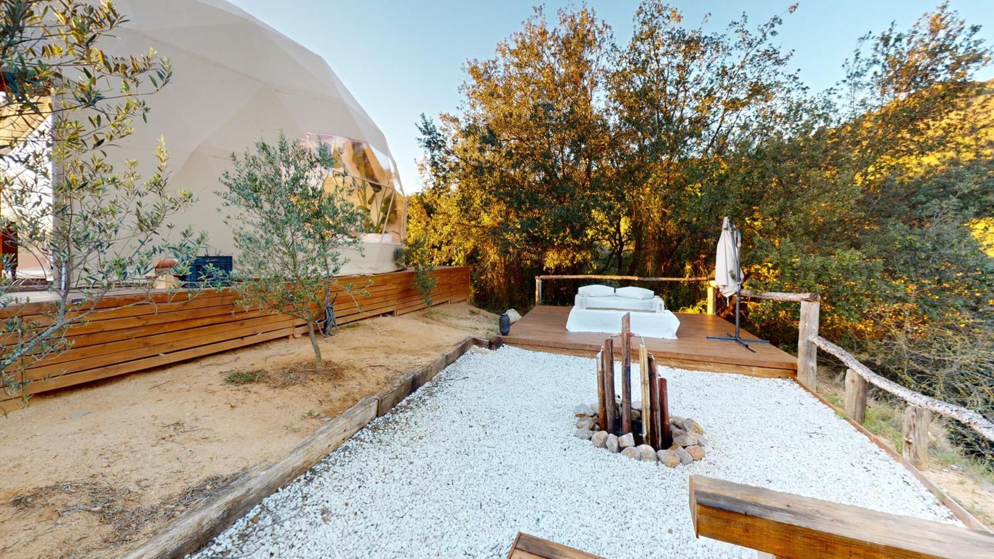 Domo Suites Masia Cal Geperut بادالونا المظهر الخارجي الصورة