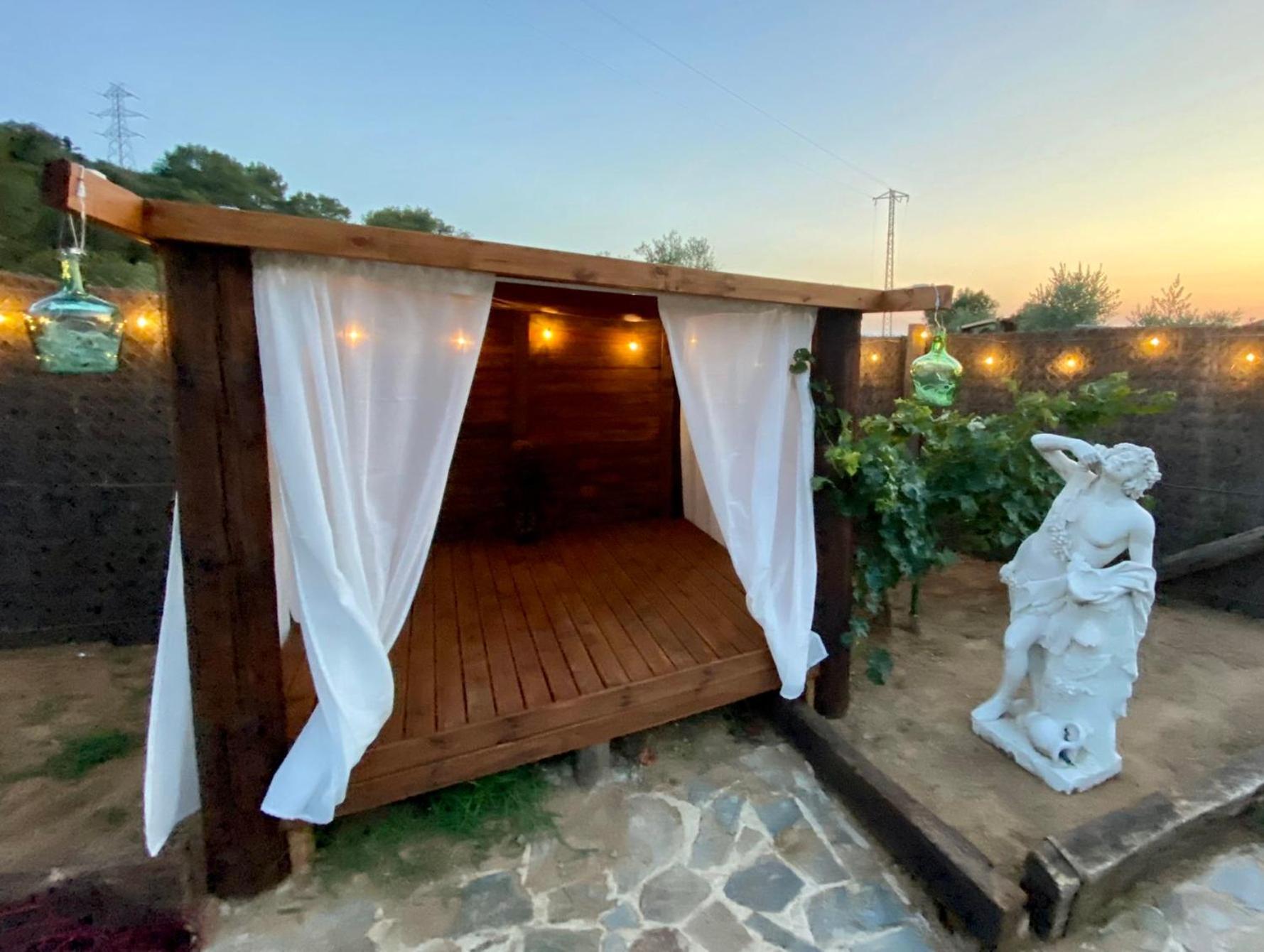 Domo Suites Masia Cal Geperut بادالونا المظهر الخارجي الصورة