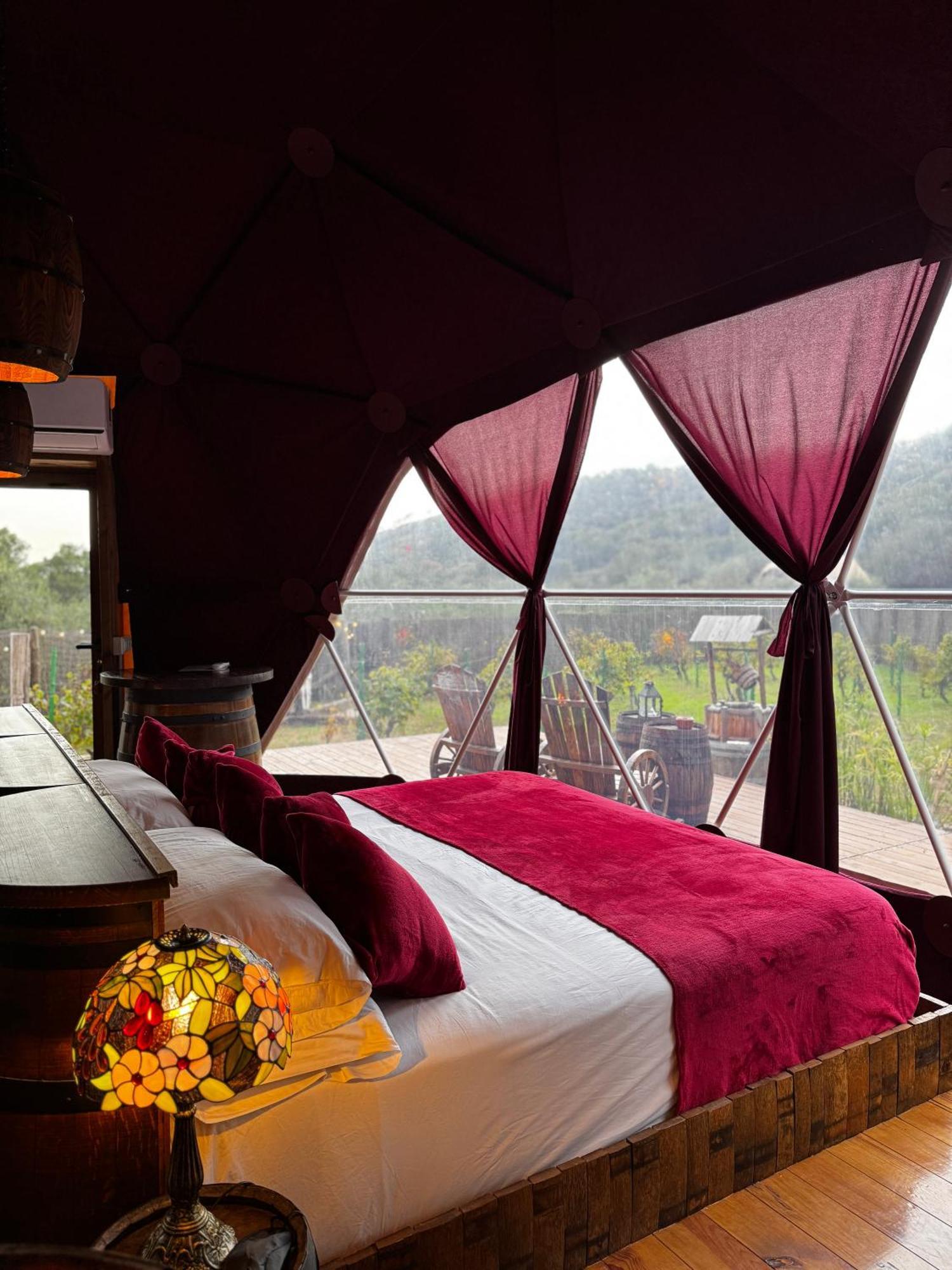 Domo Suites Masia Cal Geperut بادالونا المظهر الخارجي الصورة